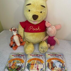Disney Winnie the Pooh and Friends Plush Set with Books